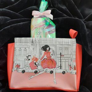 🥰HOST PICK🥰 Avon Skin so Soft Duo Gift Set